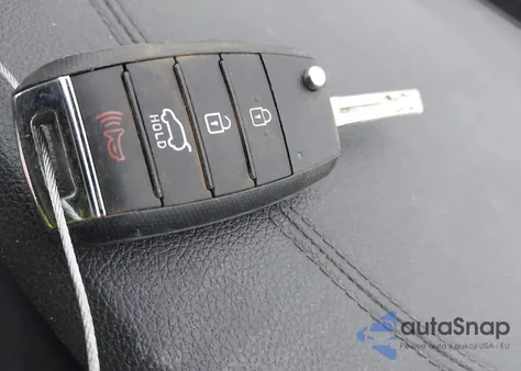 2018 Kia Sportage Lx z USA, uszkodzony, nr VIN KNDPMCAC3J7371479